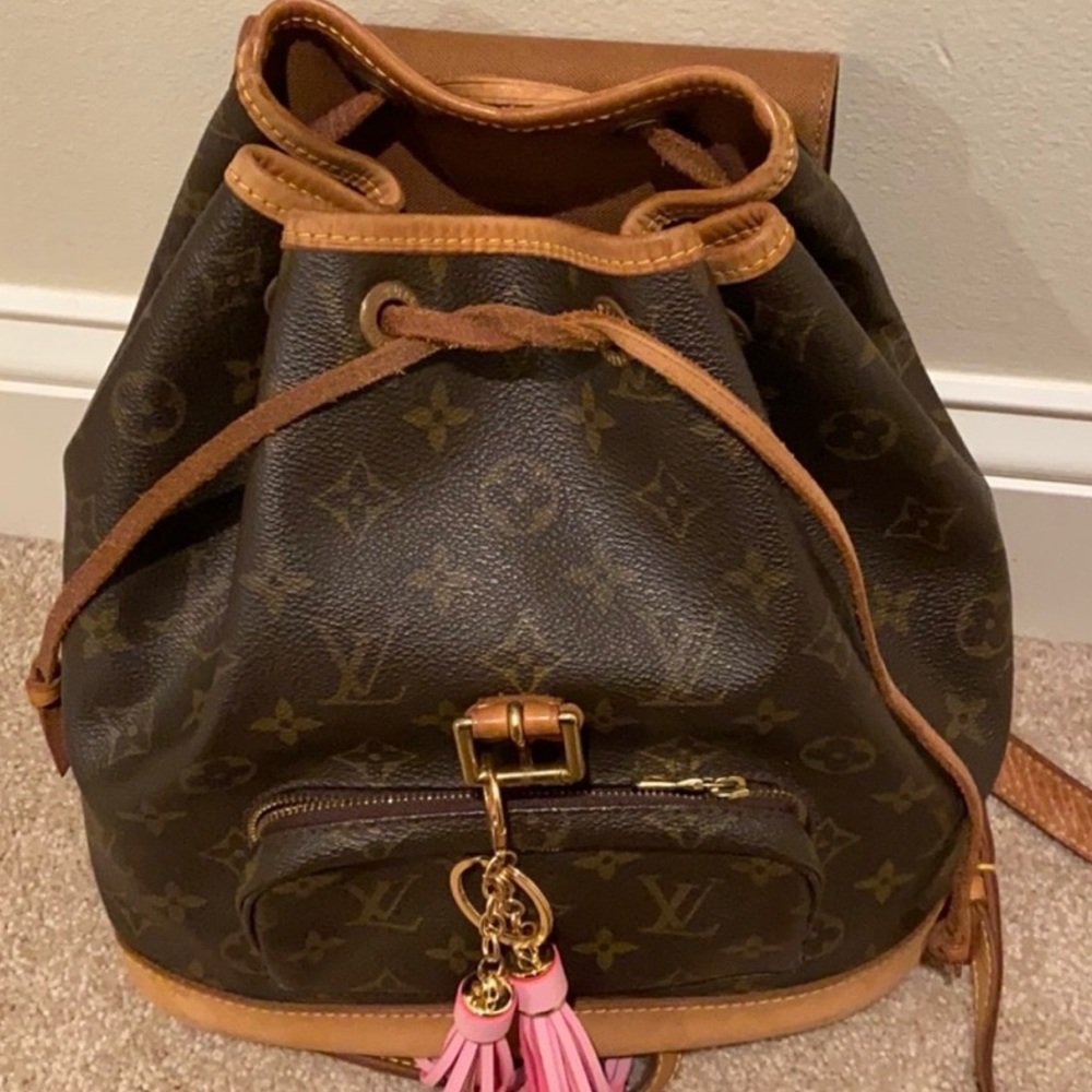 🍀💥FLASH  SALE 💥🍀LV Backpack MONTSOURIS MM